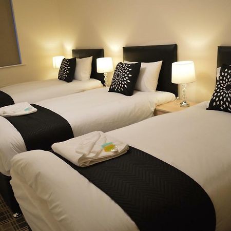 The Townhouse Newcastle Apartment Bagian luar foto