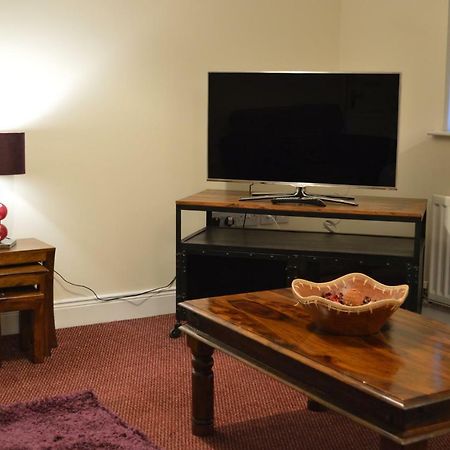 The Townhouse Newcastle Apartment Bagian luar foto