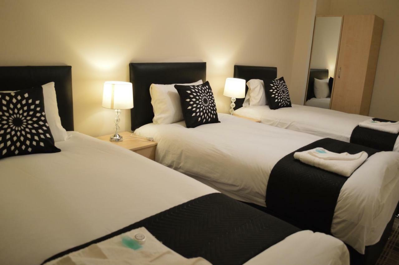The Townhouse Newcastle Apartment Bagian luar foto