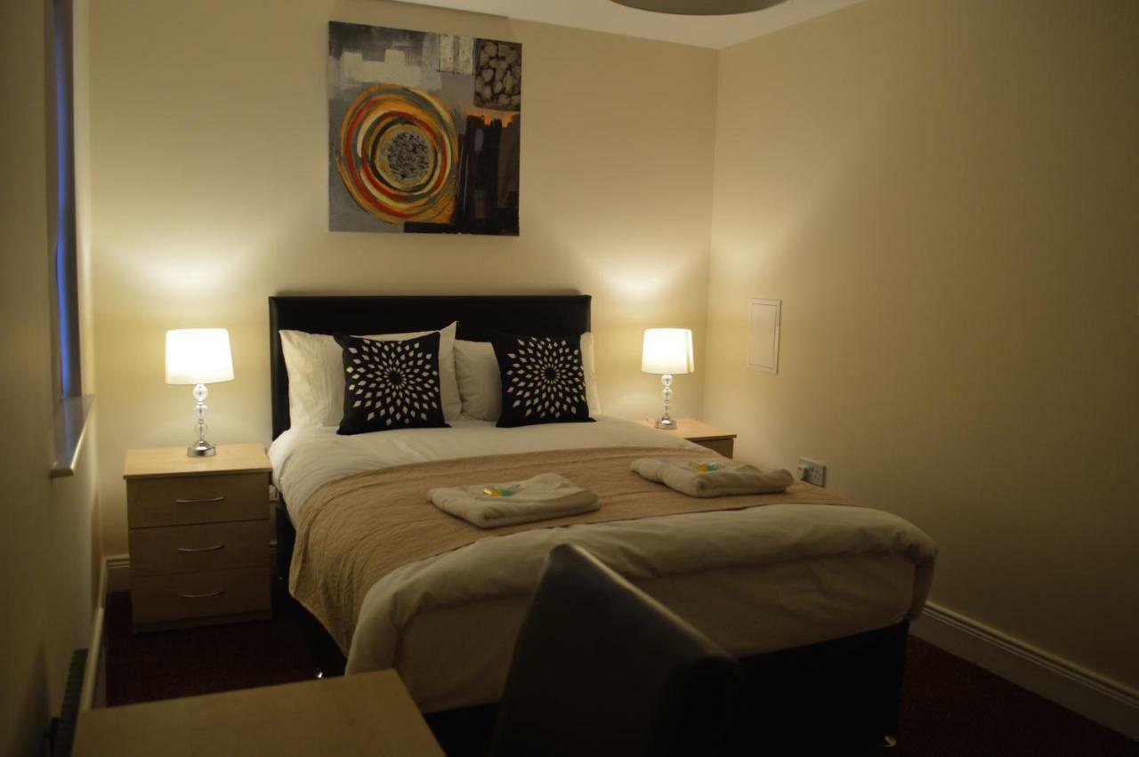 The Townhouse Newcastle Apartment Bagian luar foto